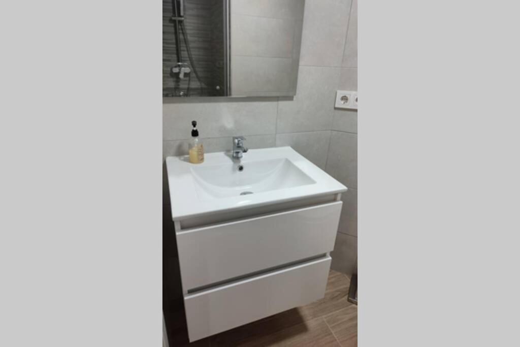 Muy Centrico, A 8 Min Del Ave Andando, Reformado. Apartamento Córdova Exterior foto